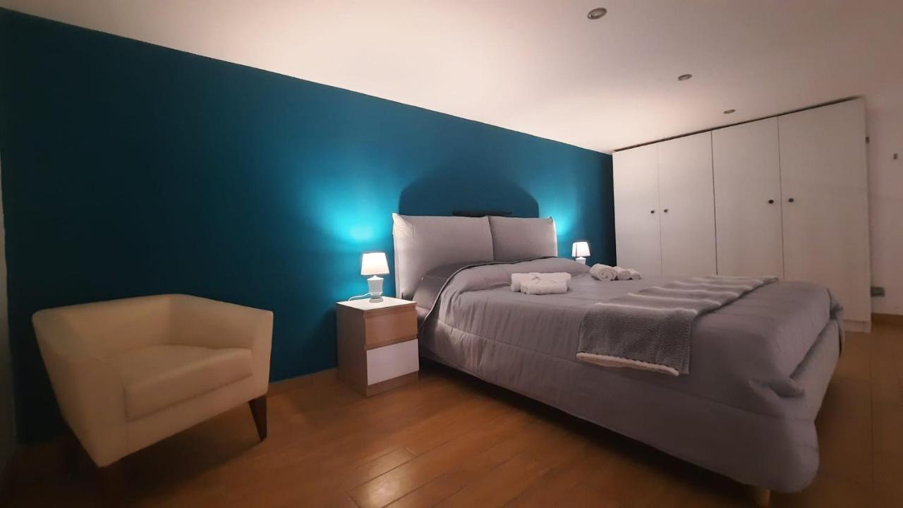 White Home Quartieri Spagnoli نابولي المظهر الخارجي الصورة
