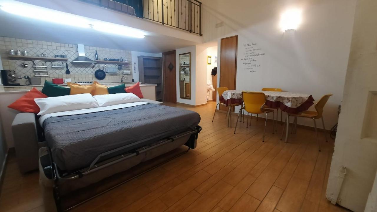 White Home Quartieri Spagnoli نابولي المظهر الخارجي الصورة