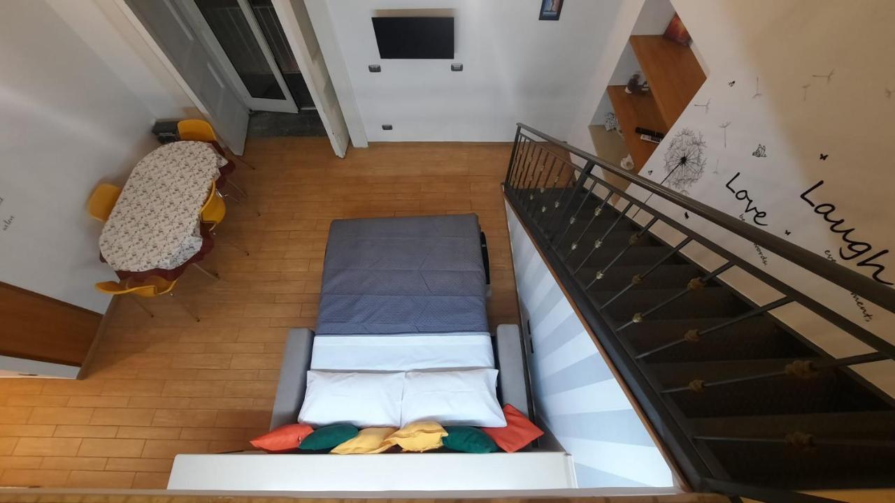 White Home Quartieri Spagnoli نابولي المظهر الخارجي الصورة