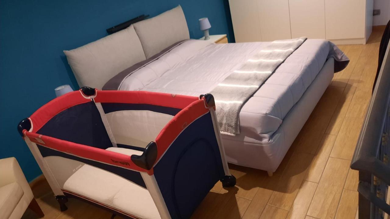 White Home Quartieri Spagnoli نابولي المظهر الخارجي الصورة