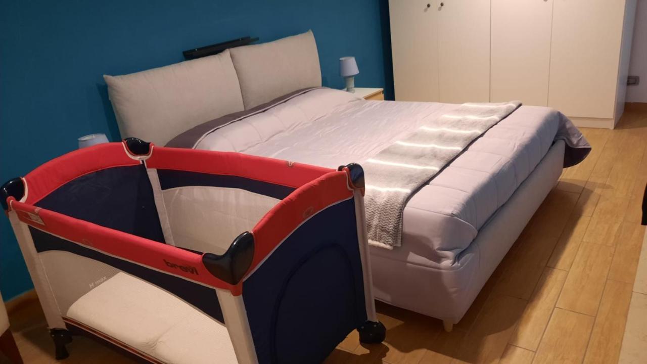 White Home Quartieri Spagnoli نابولي المظهر الخارجي الصورة