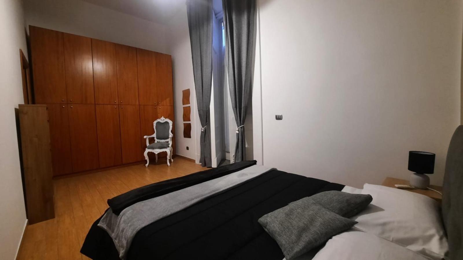 White Home Quartieri Spagnoli نابولي المظهر الخارجي الصورة
