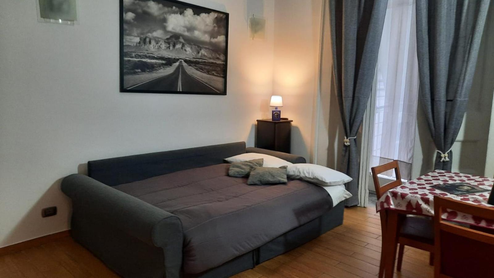 White Home Quartieri Spagnoli نابولي المظهر الخارجي الصورة