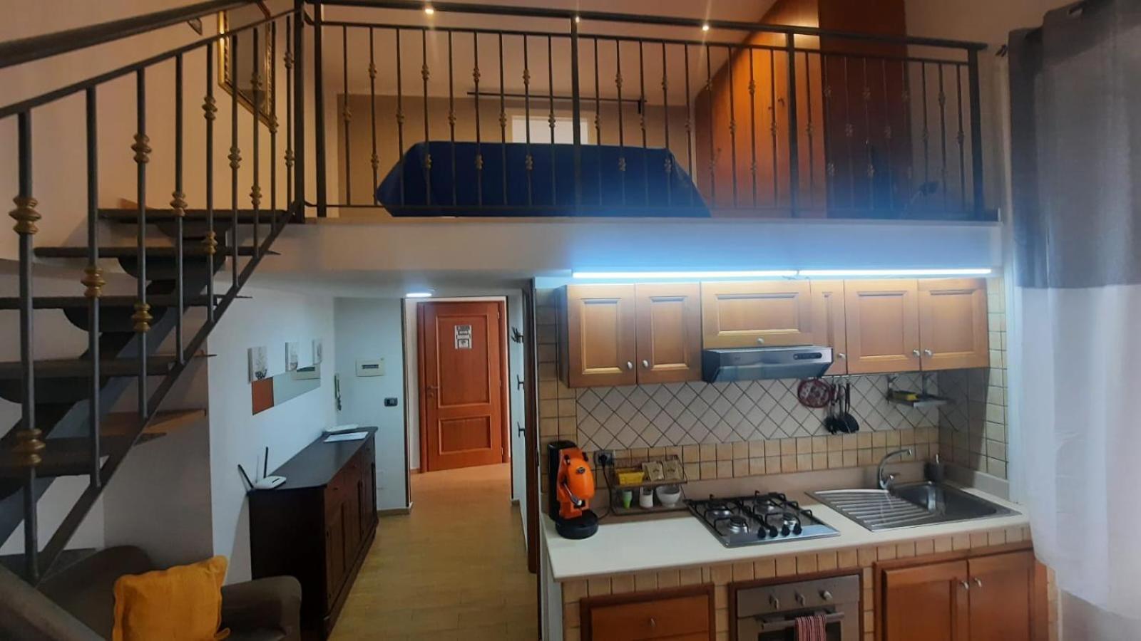 White Home Quartieri Spagnoli نابولي المظهر الخارجي الصورة