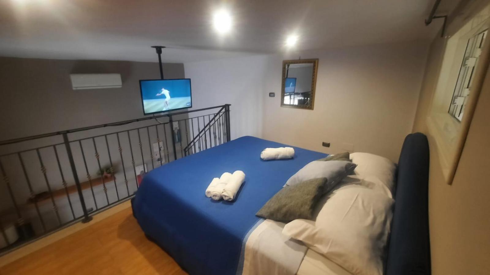 White Home Quartieri Spagnoli نابولي المظهر الخارجي الصورة