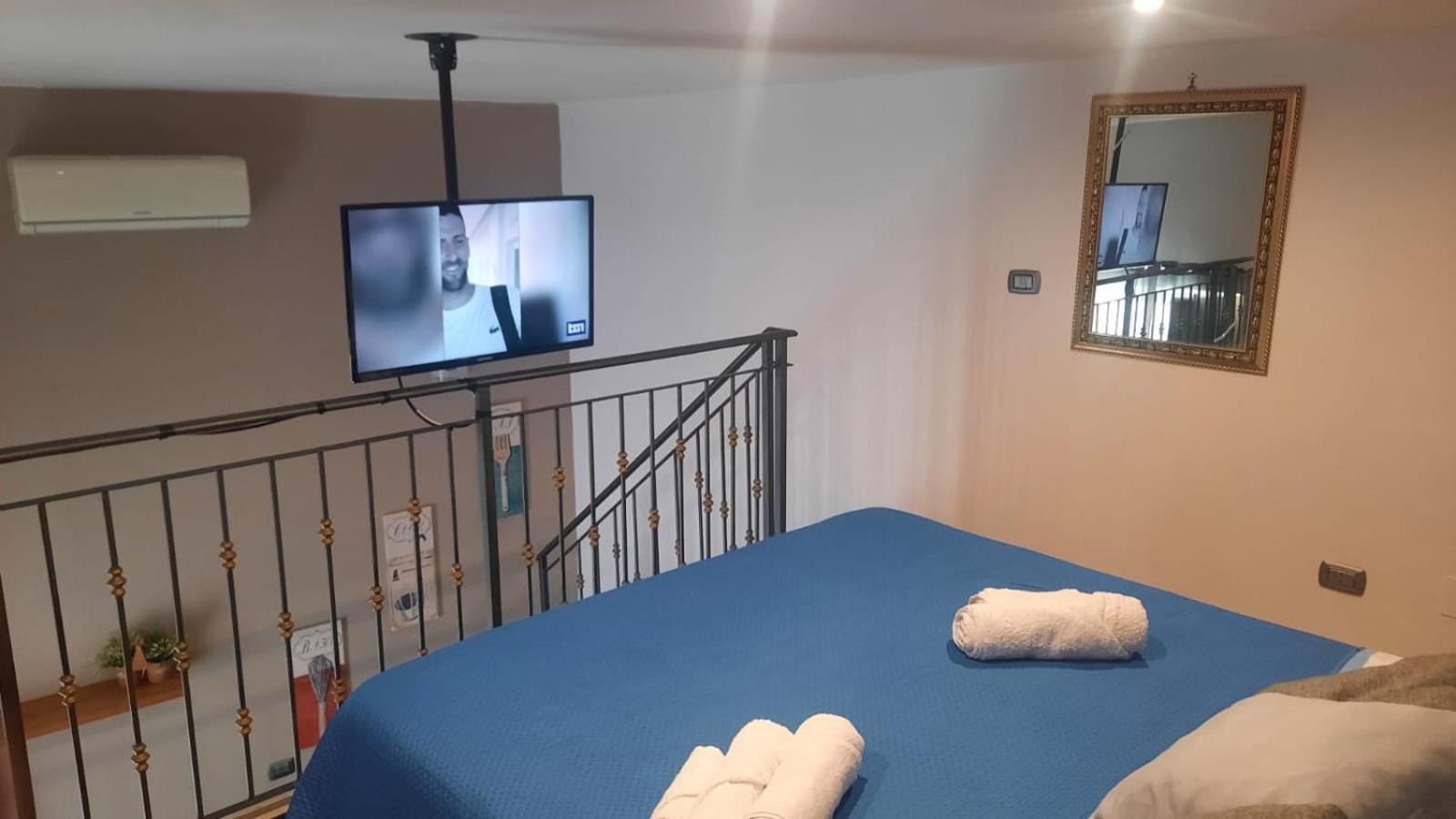 White Home Quartieri Spagnoli نابولي المظهر الخارجي الصورة